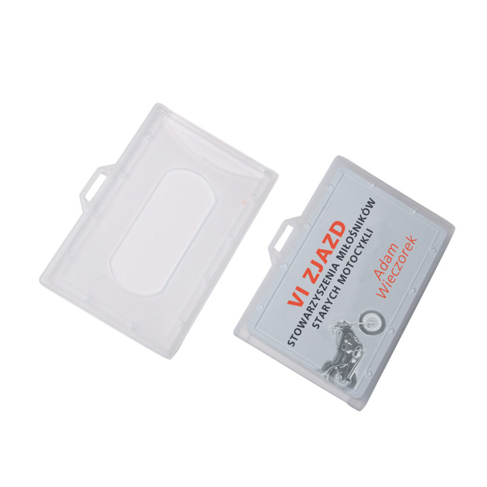 Identyfikator plastikowy twardy poziomy na karty plastikowe - O.BADGE HOLDER - 55 x 90 mm - 50 sztuk